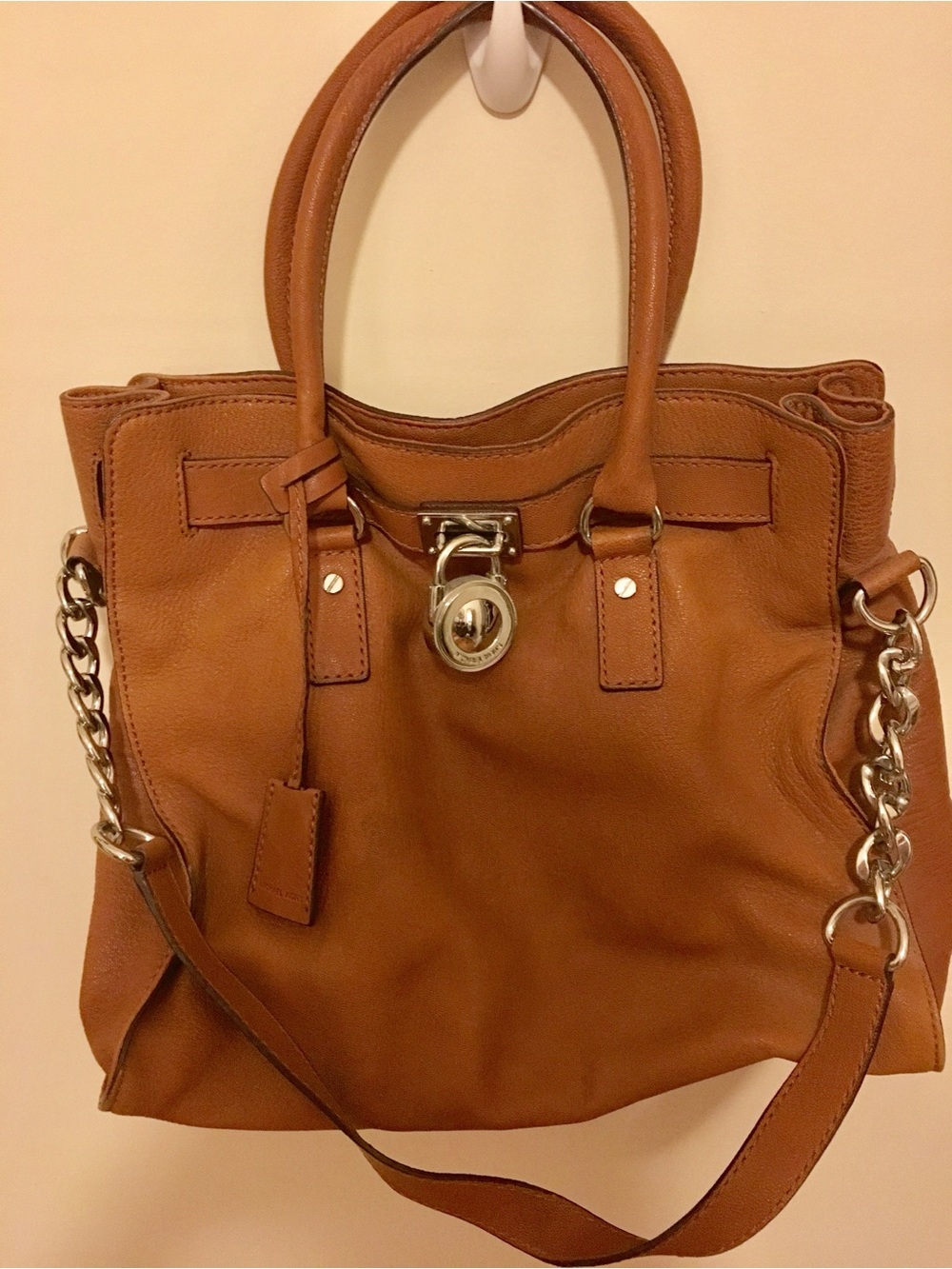 Michael Kors Tan Leather Shoulder Bag with Gold Chain Hardware